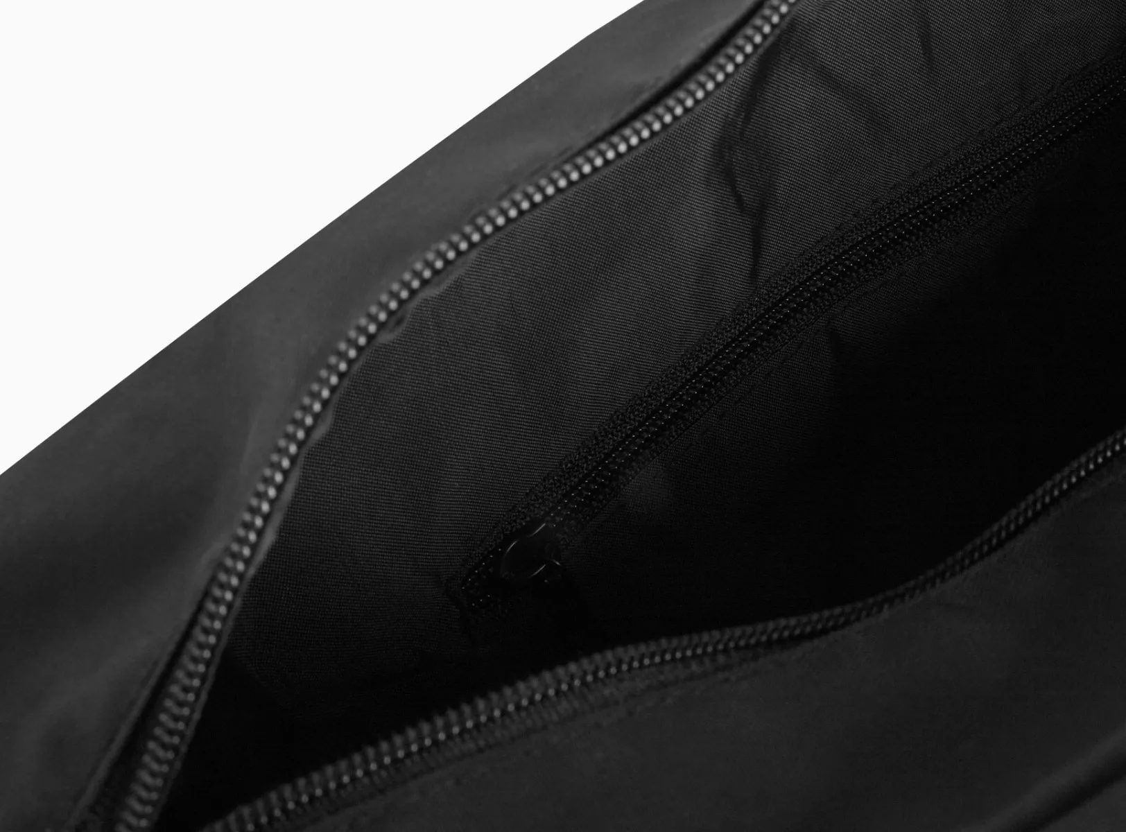 르노 로장주 토트백 블랙