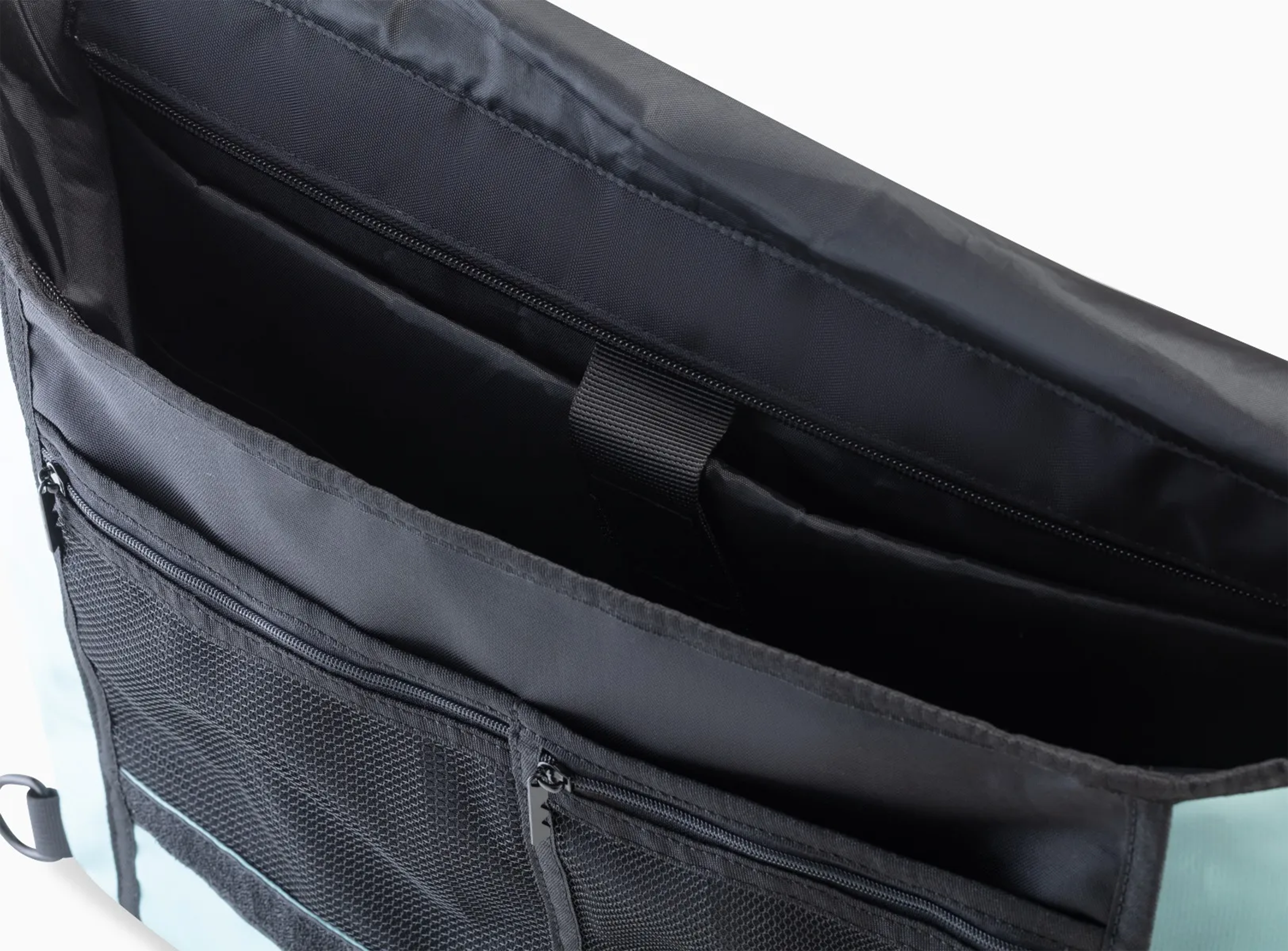 르노 4 숄더백 (블루)