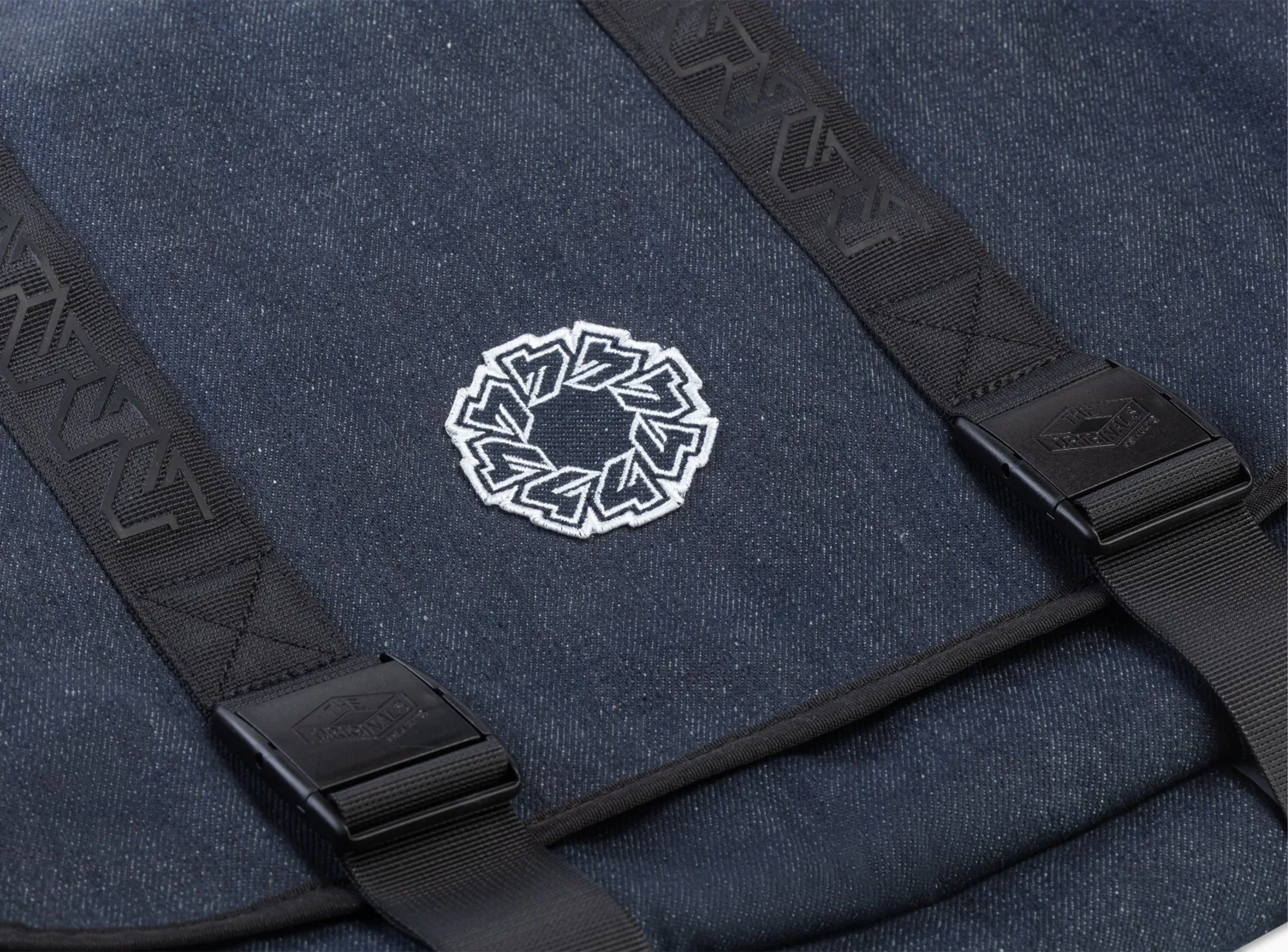 [R4] 숄더백 (데님)